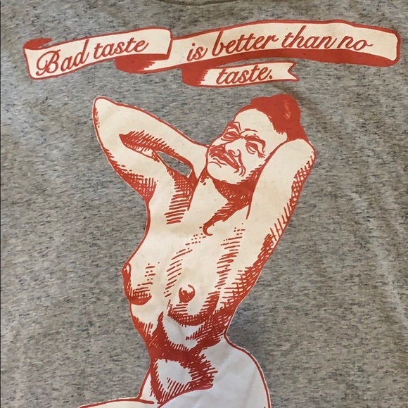 Your Eyes Lie sweatshirt - Picture 2 of 5